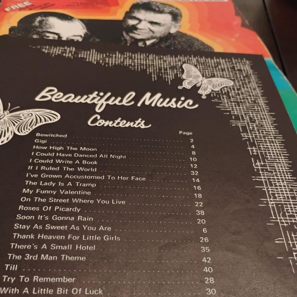2 easy to read music books for piano, guitar or organ
